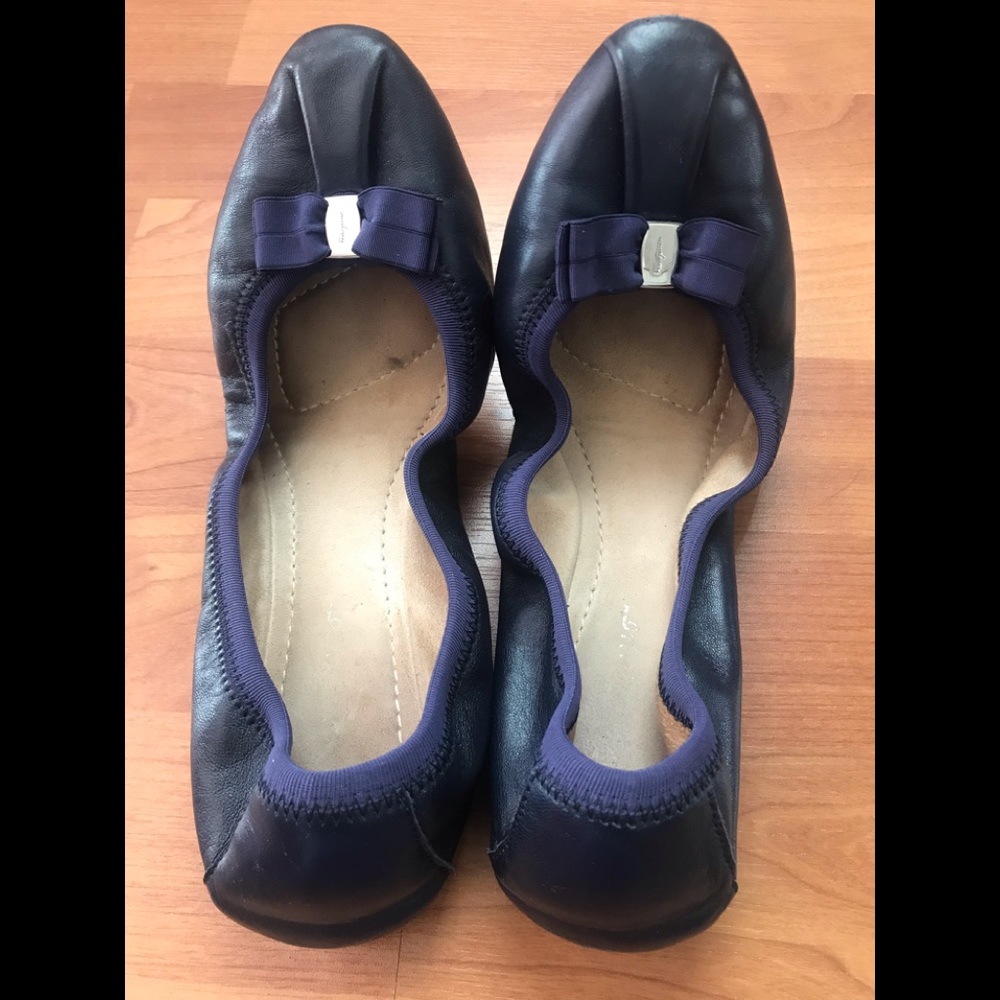 Ferragamo my joy stretch flat - oxford - size 37b